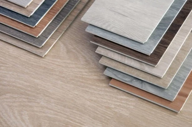 Piso vinilico cinza escuro